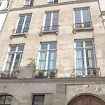 Saint Paul, Rue Pavee, Duplex - Id 1049
